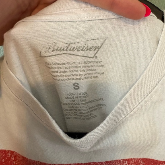 Budweiser Red and White Graphic Tee crop top - Picture 4 of 4